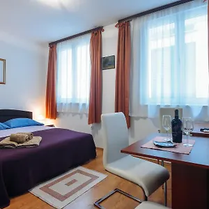 sweet-dreams-apartments.hotelinzadar.com/