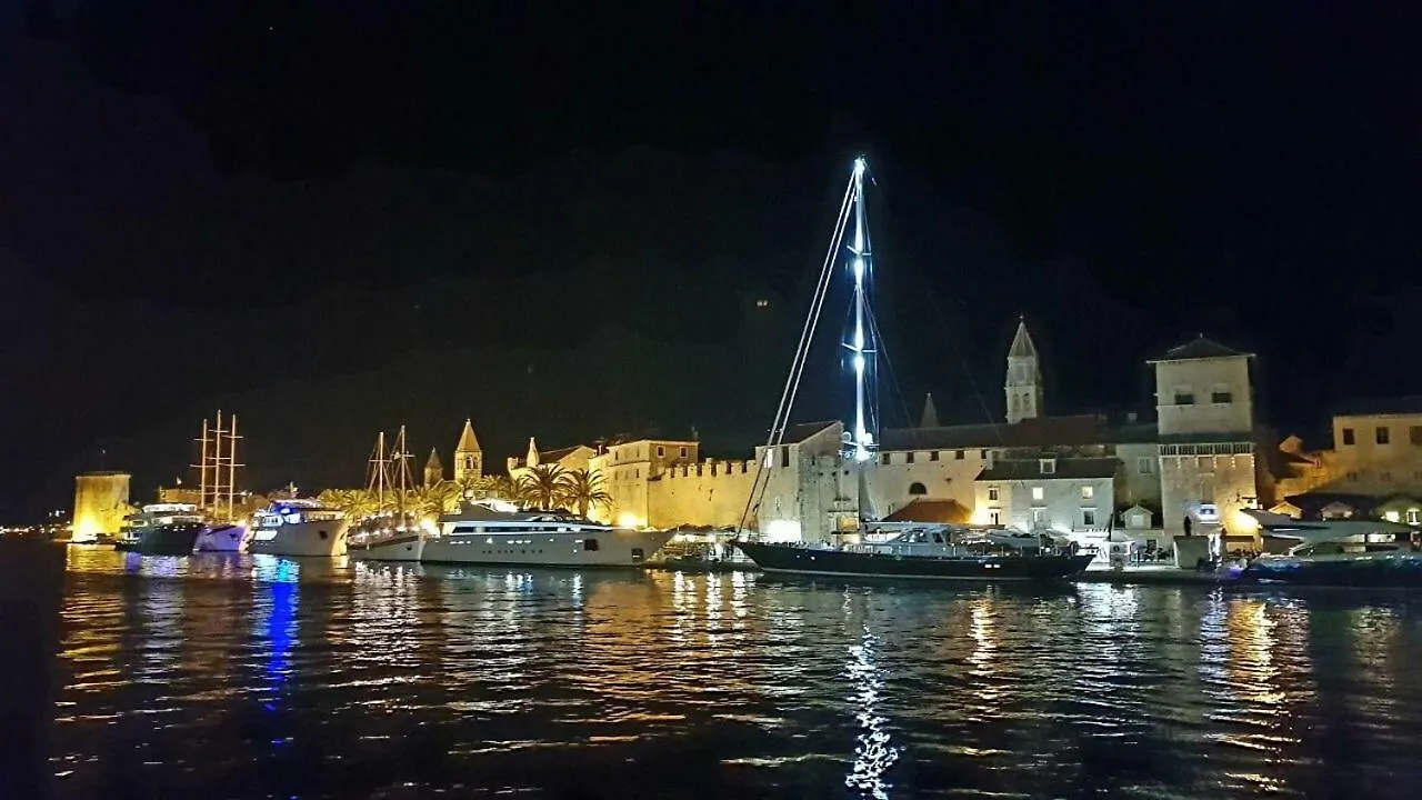 Hostel Marina Trogir 0*,  Croatia